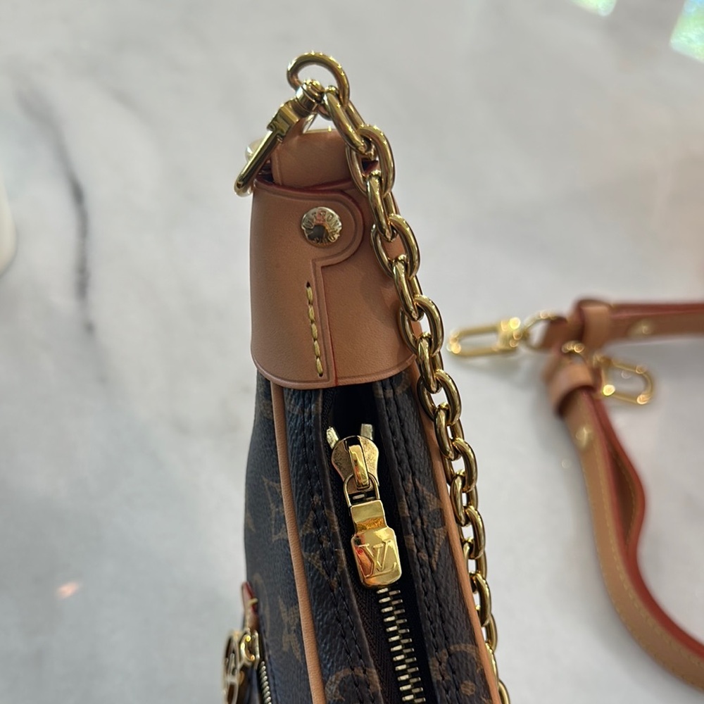 Louis Vuitton Loop Bag - Picture 9 of 14